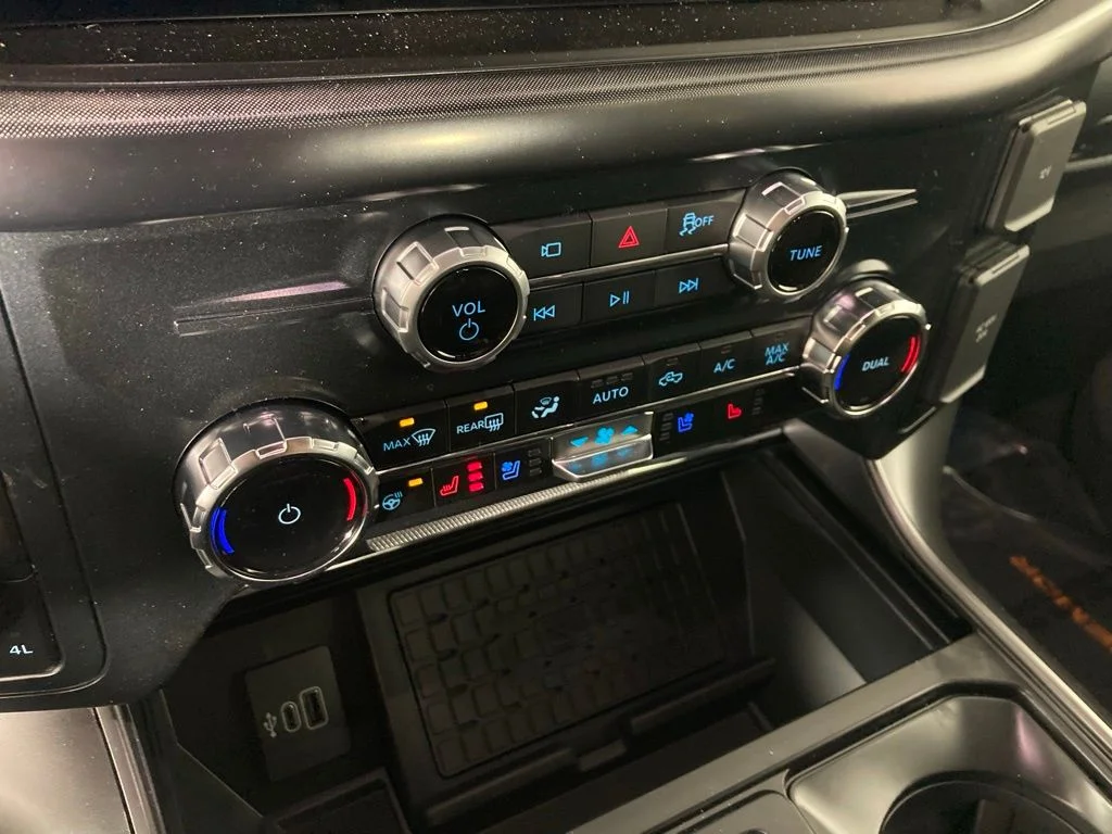 New 2025 Agate Black Metallic Ford Tremor® image 9