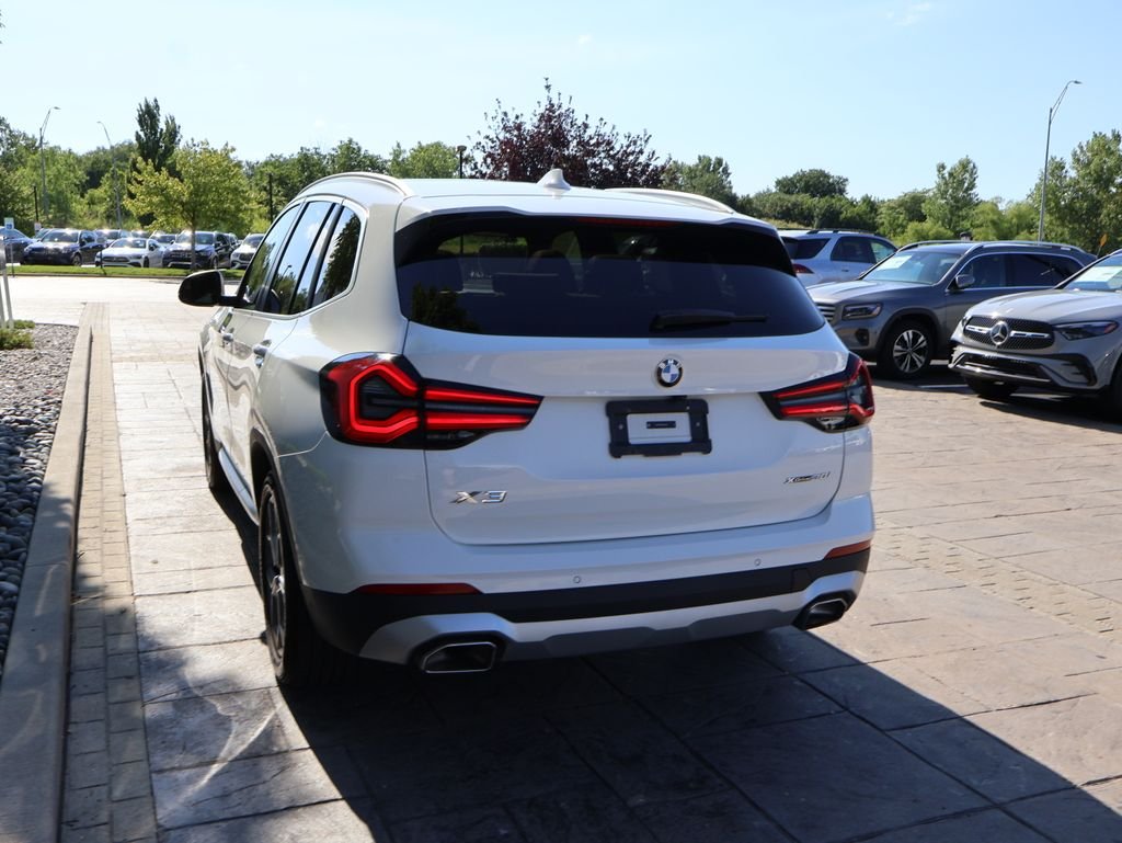 Used 2024 Alpine White BMW xDrive30i image 8