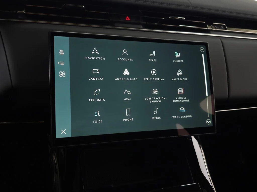 New 2026 Santorini Black Land Rover SE image 25