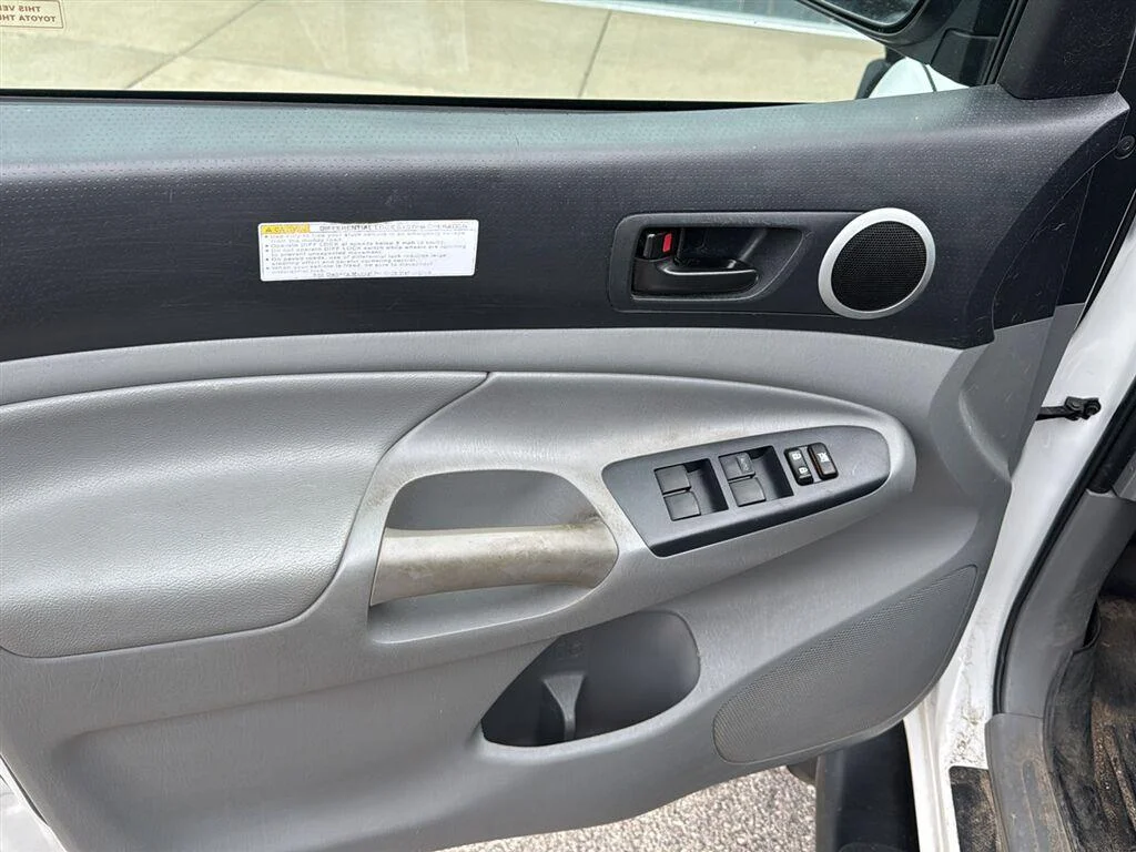 Used 2015 Super White Toyota TRD Pro image 20