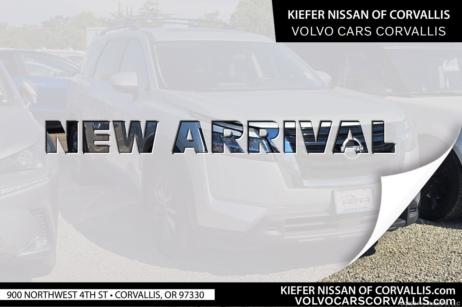 Used 2022 Brilliant Silver Metallic Nissan SV image 1