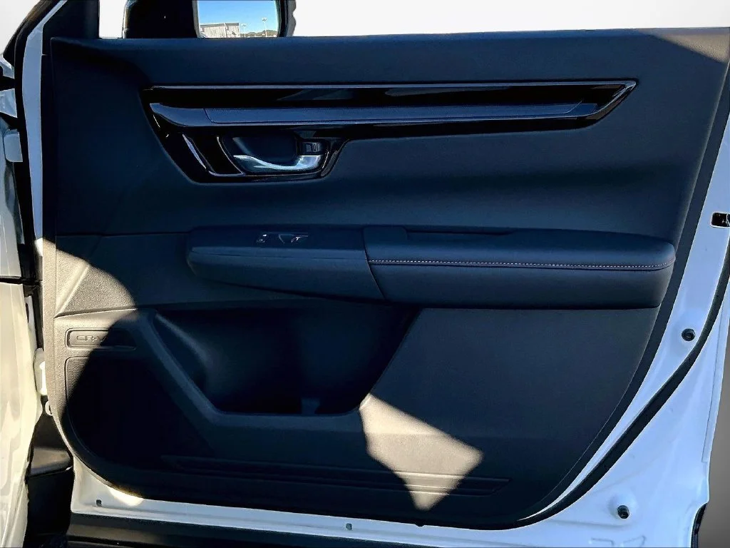New 2027 Platinum White Pearl Honda Sport Touring Hybrid AWD image 30