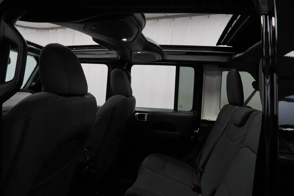 New 2027 Black Clear-Coat Exterior Paint Jeep Willys image 5