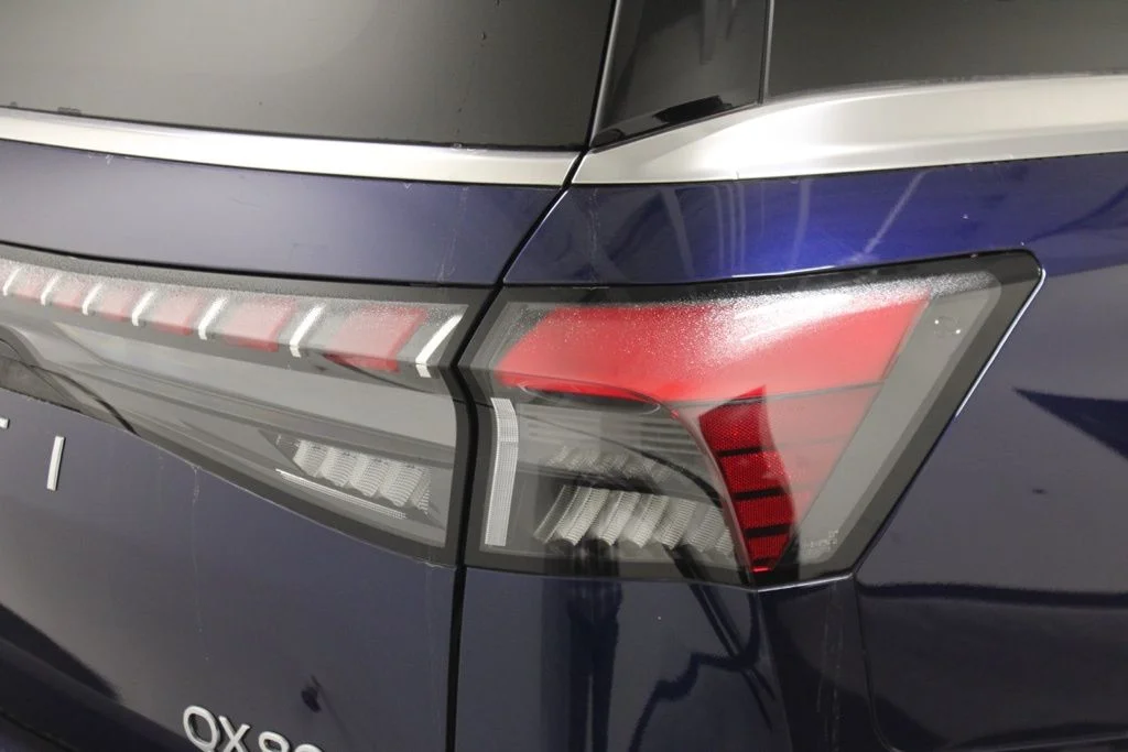 2025 INFINITI QX80 Luxe 4WD - Photo 8