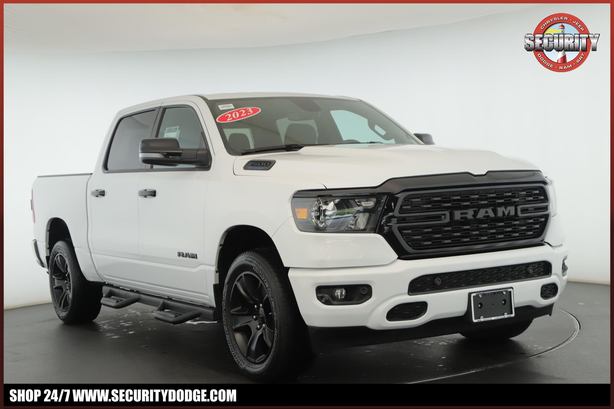 2023 RAM 1500 Big Horn/Lone Star 4x4 Crew Cab 5'7's photo