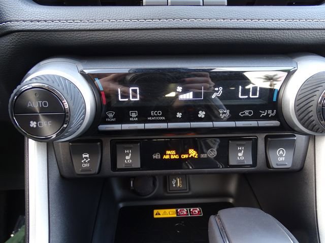 Used 2025 Red Toyota XLE Premium image 12