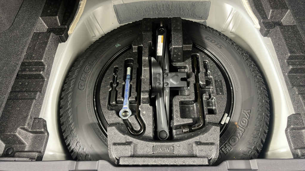 Used 2025 Crystal White Pearl Subaru Wilderness image 49