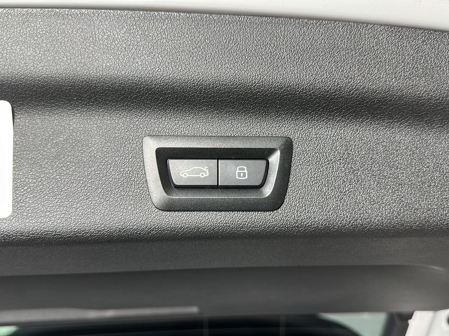 Used 2024 Mineral White Metallic BMW M35i image 26