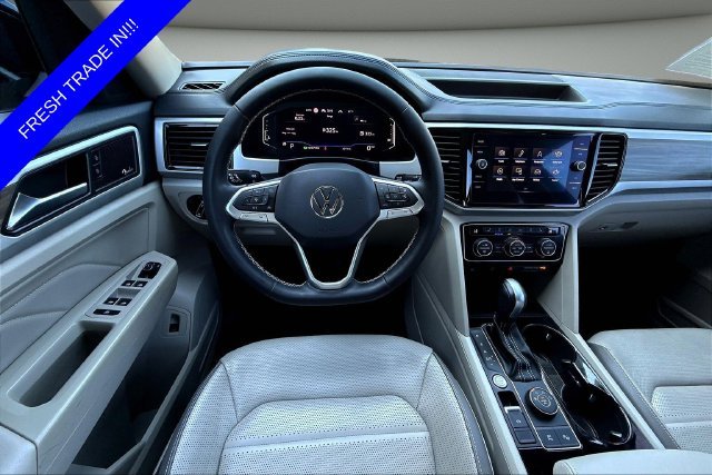 Used 2021 Black Volkswagen SEL Premium image 10