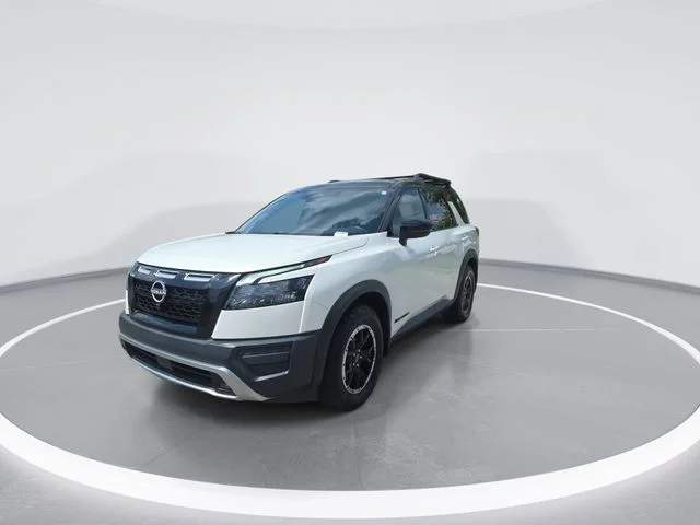 Used 2023 White Nissan Rock Creek image 4
