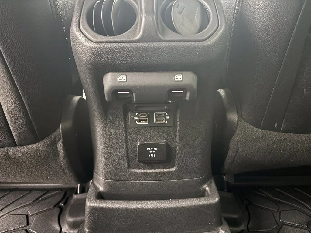 Used 2021 Green Jeep Unlimited Sahara image 40