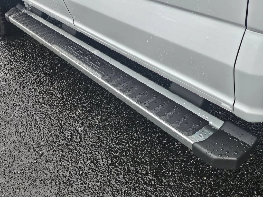 New 2027 Oxford White Ford F-250® Lariat® image 15