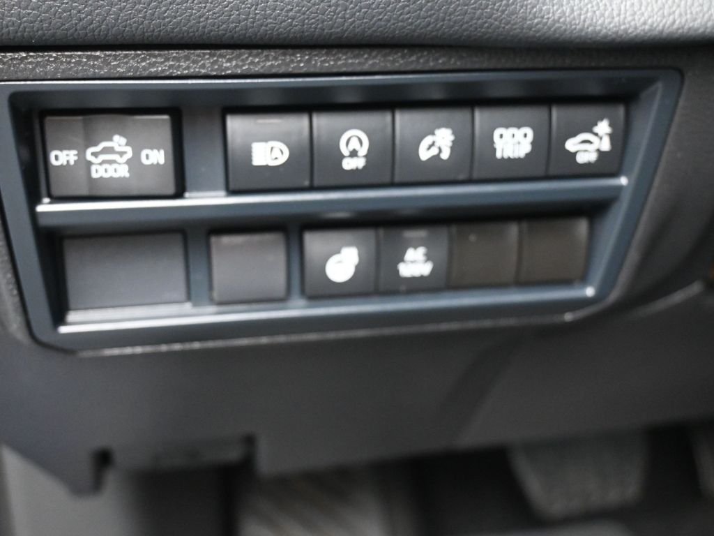 Used 2025  Toyota Limited image 21