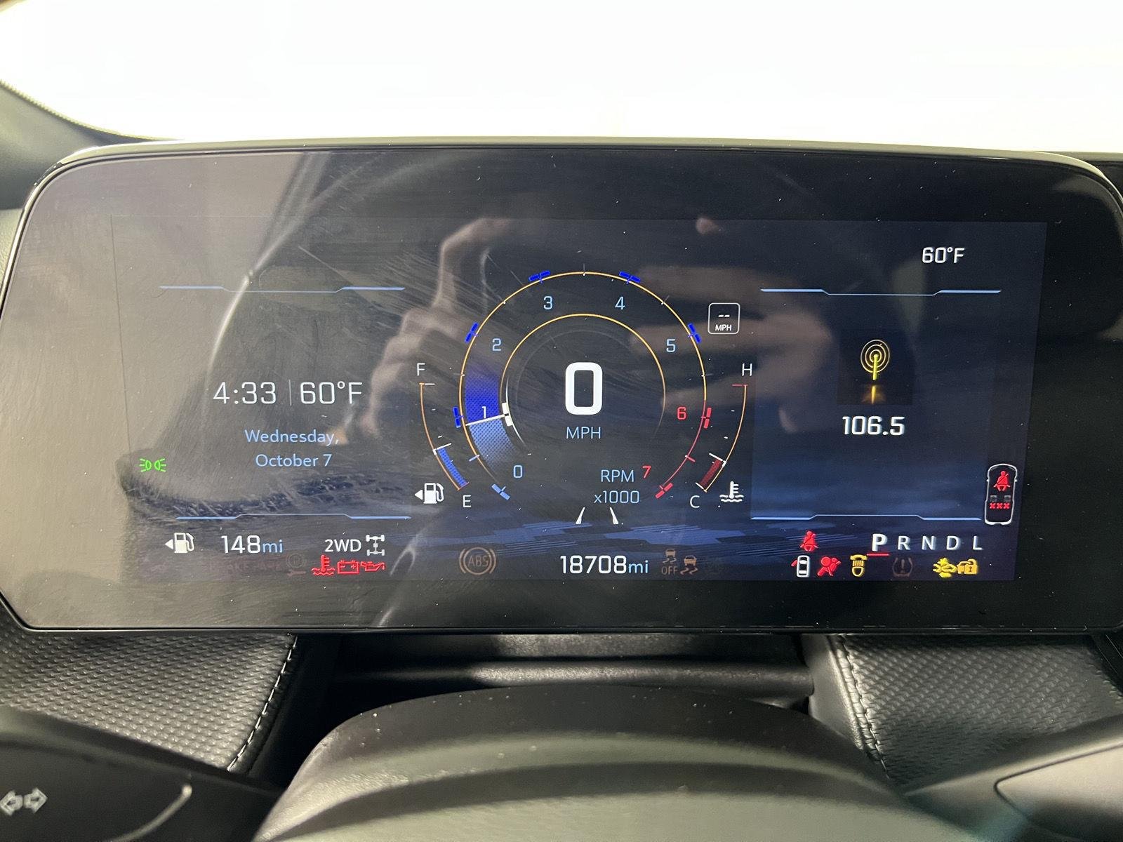 Used 2025 Cacti Green Chevrolet AWD LT image 15