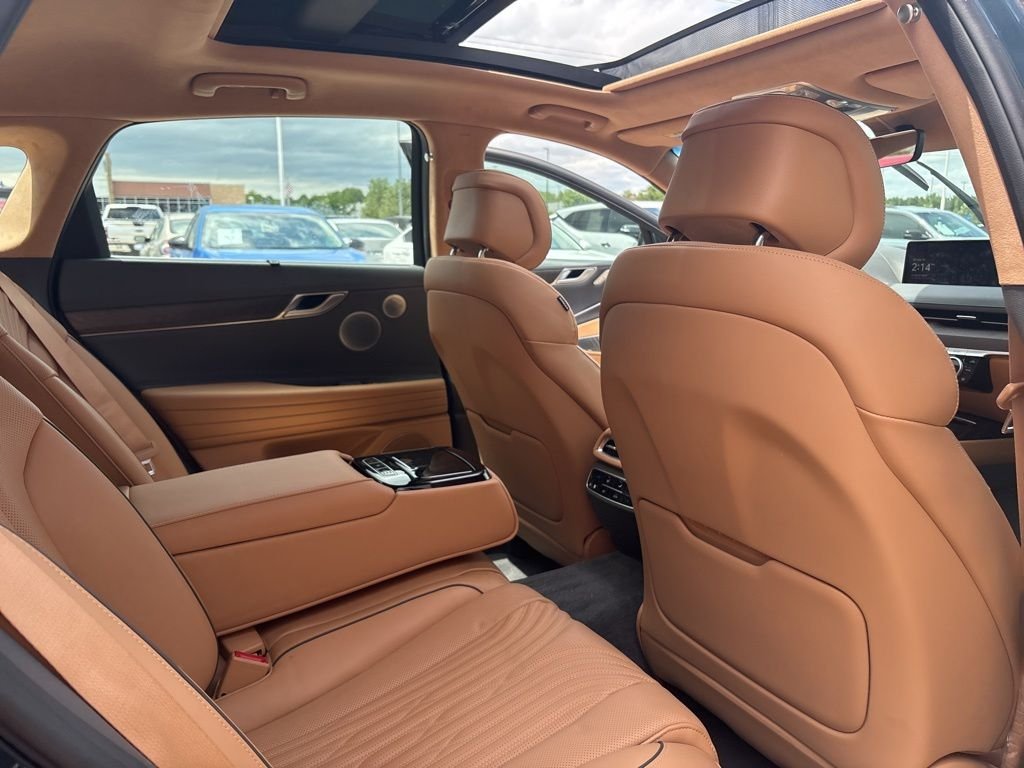 Used 2021 Tasman Blue Genesis 3.5T AWD image 30