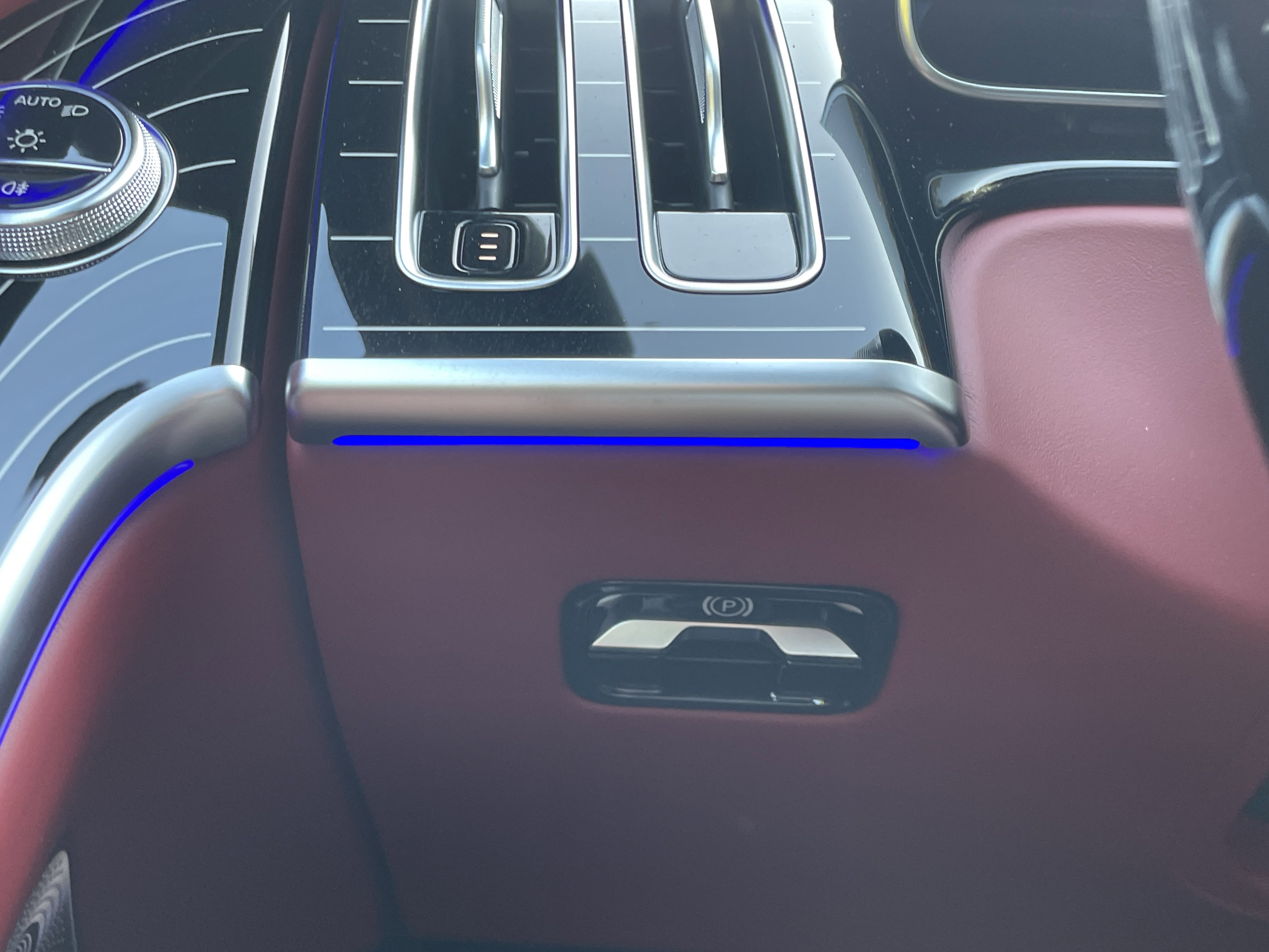 New 2026 MANUFAKTUR Signature Graphite Metallic Mercedes-Benz S 580 4MATIC® Sedan image 21