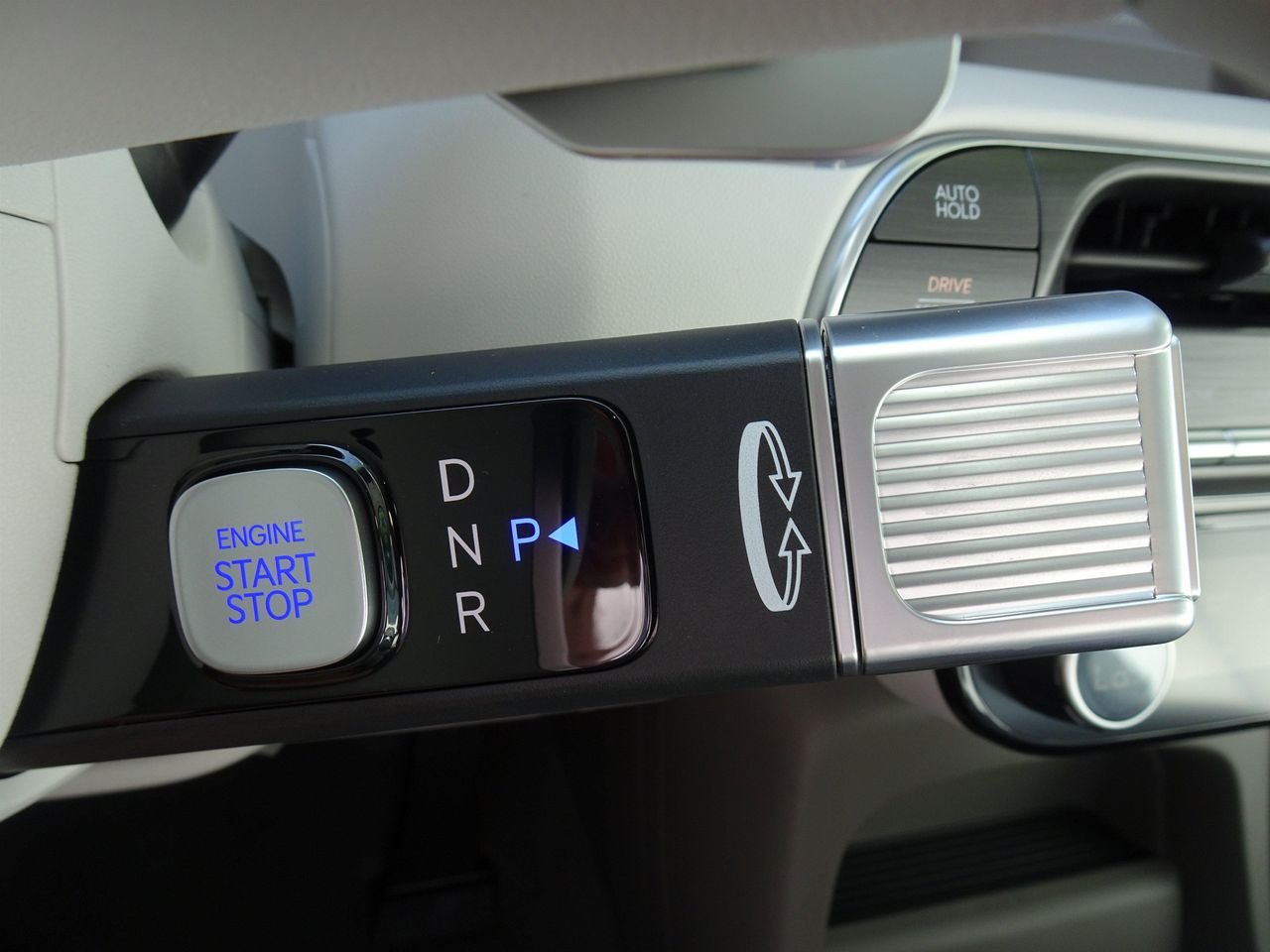 New 2027 Gray Hyundai SEL Premium 7P image 20