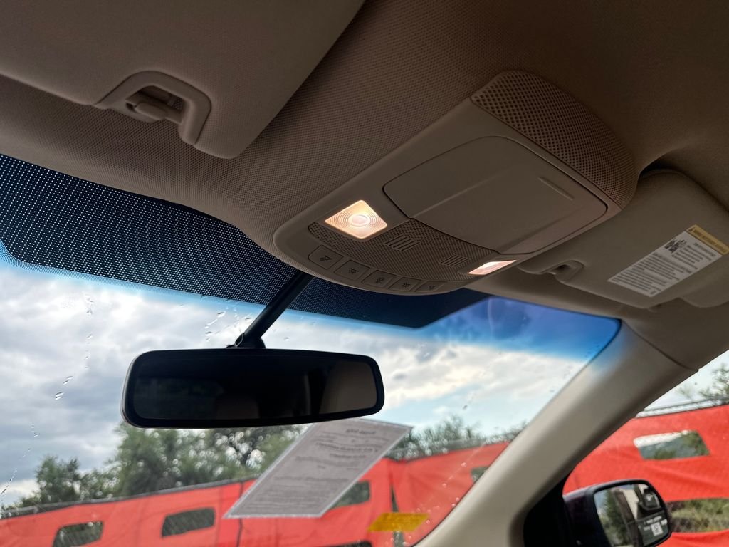 Used 2018 Red Ford SEL image 26