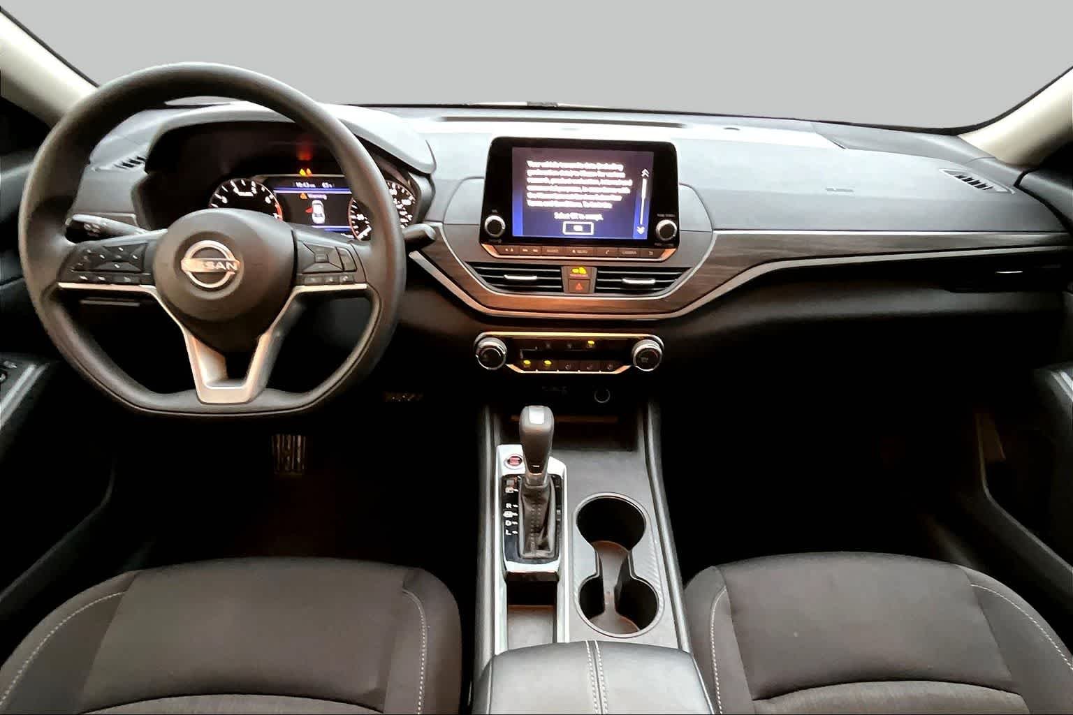 Used 2025 Glacier White Nissan SV image 14