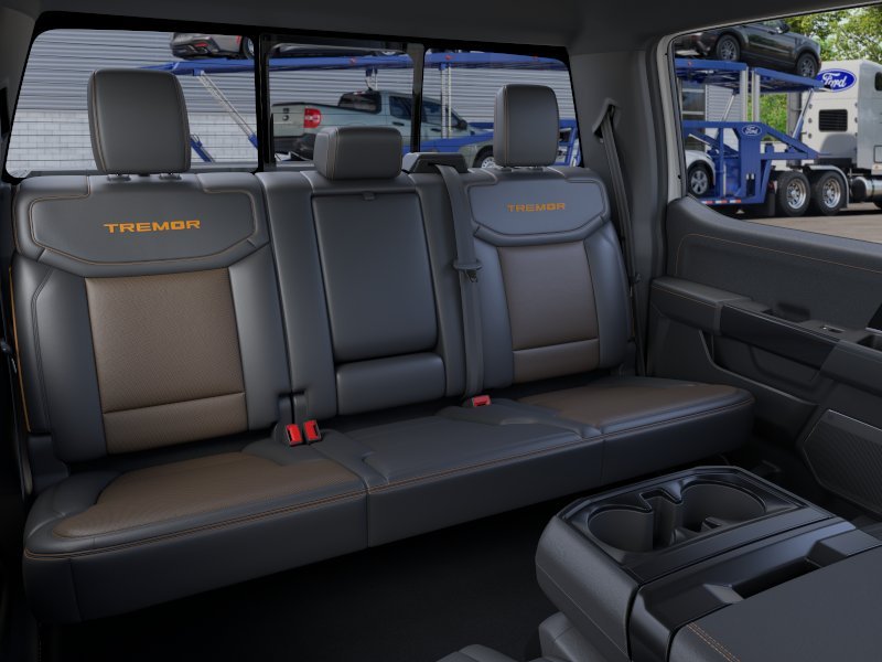 New 2026 Oxford White Ford Tremor image 11