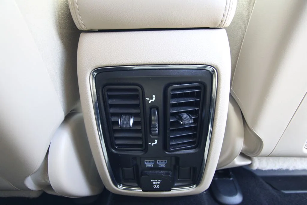 Used 2021 Bright White Clearcoat Jeep Limited image 39