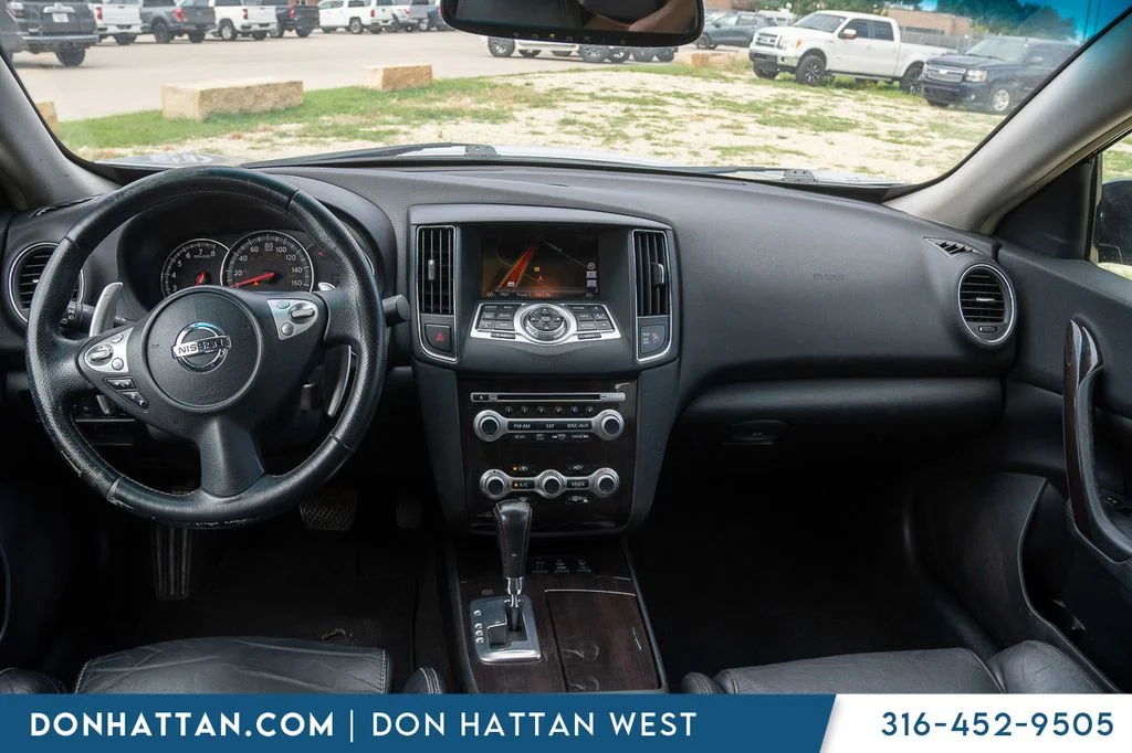 Used 2012 Silver Nissan 3.5 SV image 4