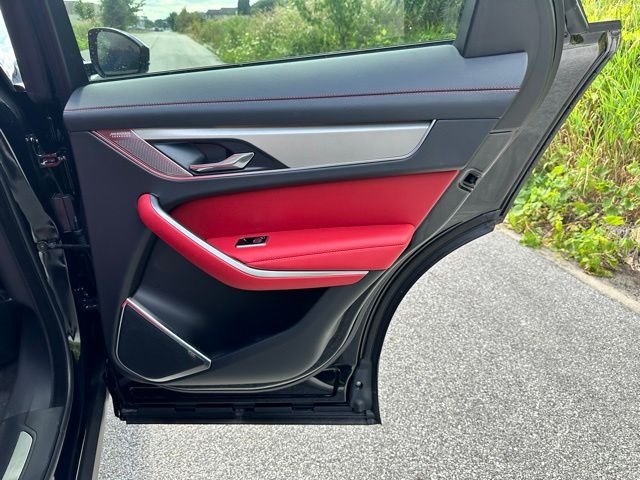 2026 Jaguar F-Pace R-Dynamic S - Photo 21