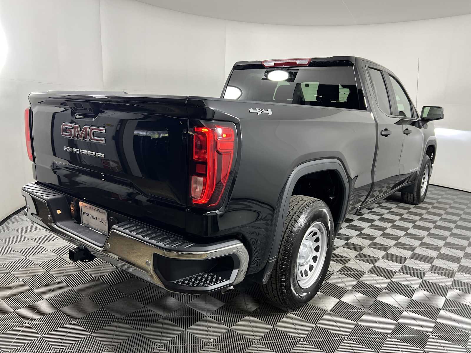 2026 GMC Sierra 1500 Pro - Photo 6