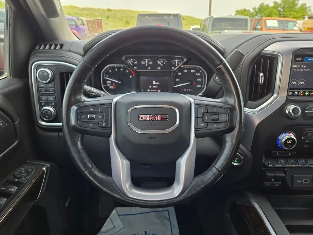Used 2021 Red GMC Elevation image 21