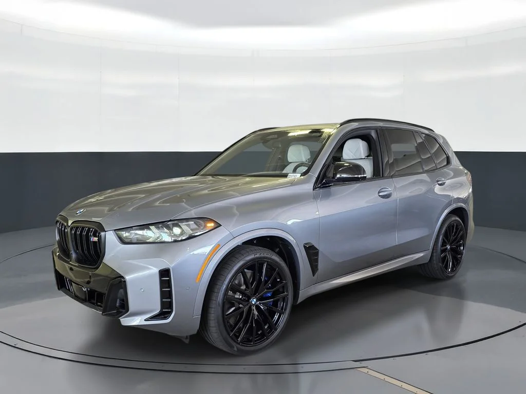 New 2026 Skyscraper Grey Metallic BMW M60i image 1