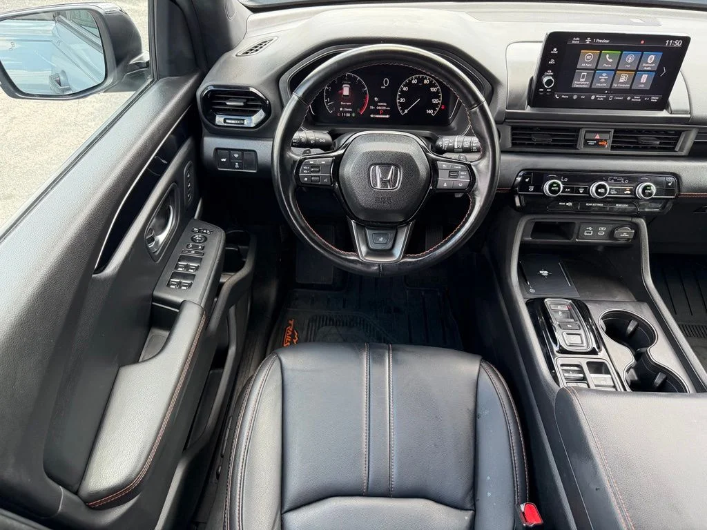 Certified Used 2025 Sonic Gray Pearl Honda AWD TrailSport image 18