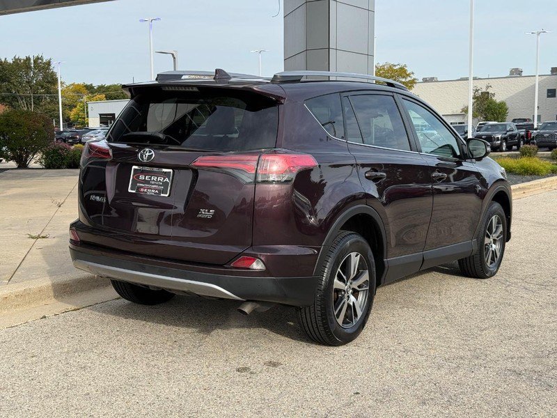 Used 2018 Black Currant Toyota XLE image 3