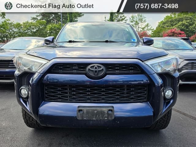Used 2017 Nautical Blue Metallic Toyota SR5 image 2