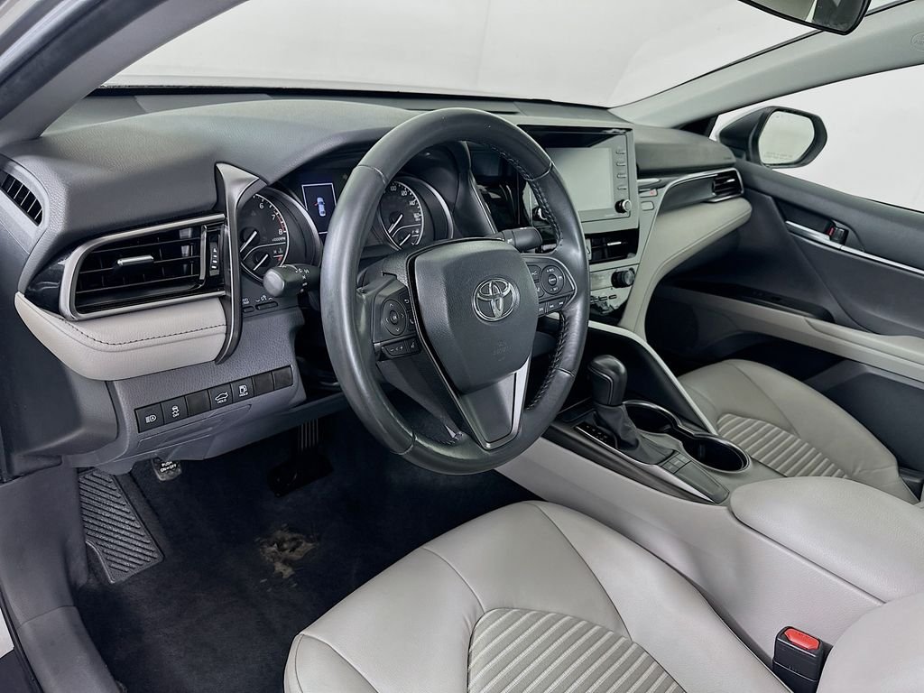 Used 2024 Silver Toyota SE image 9
