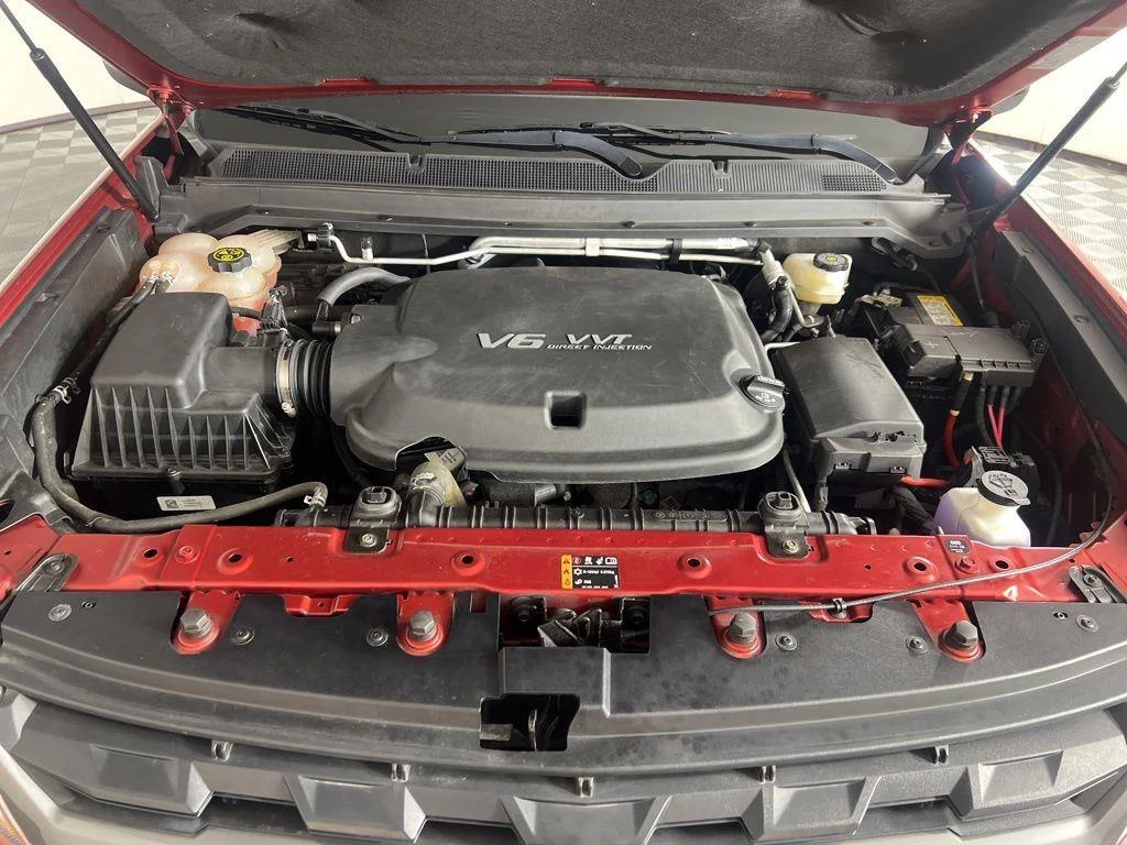 Used 2021 Cherry Red Chevrolet Z71 image 40