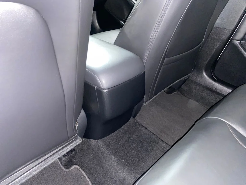 Used 2020 White Mazda Preferred image 14