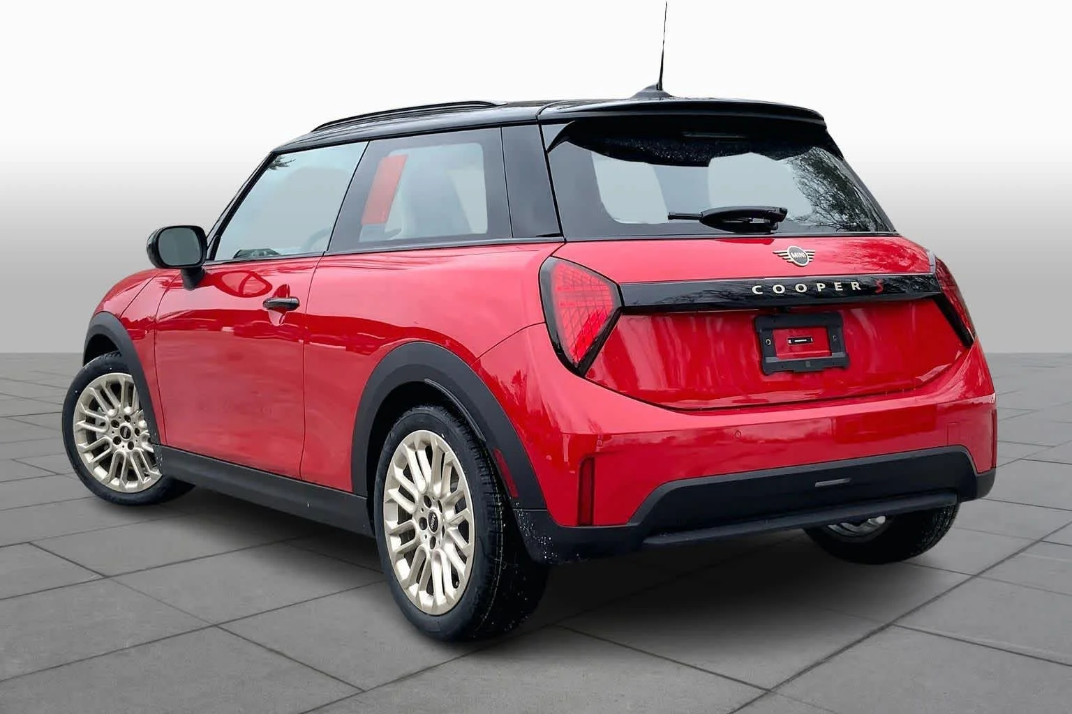 New 2026 Chili Red II MINI Iconic image 12
