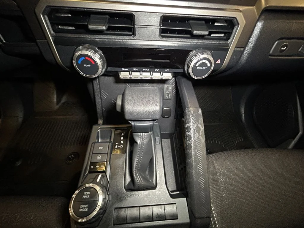 Used 2025 Underground Toyota SR5 image 11