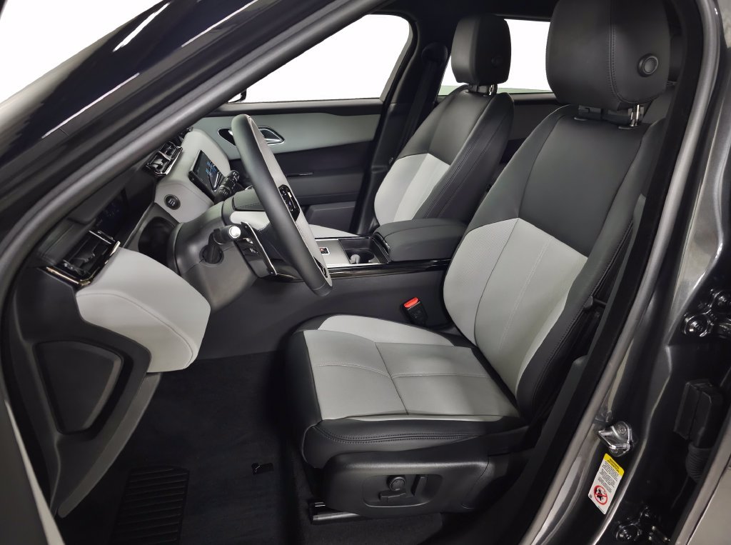 Certified Used 2026 Gray Land Rover Dynamic SE image 19