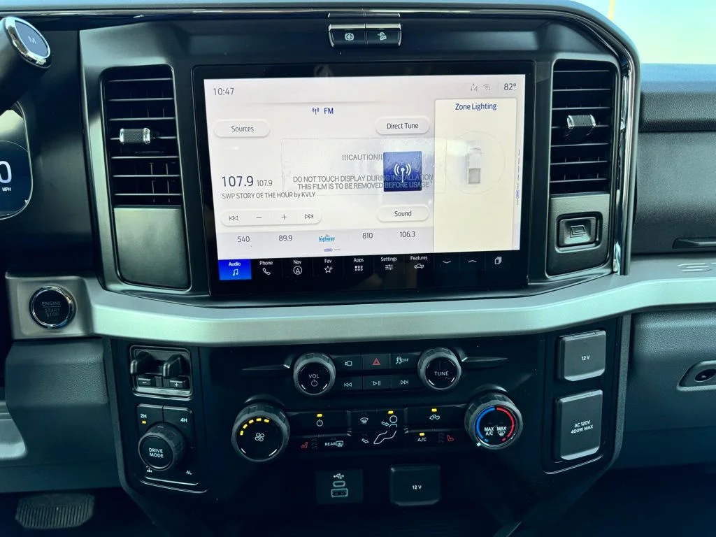 New 2026 Oxford White Ford F-250® XLT image 18
