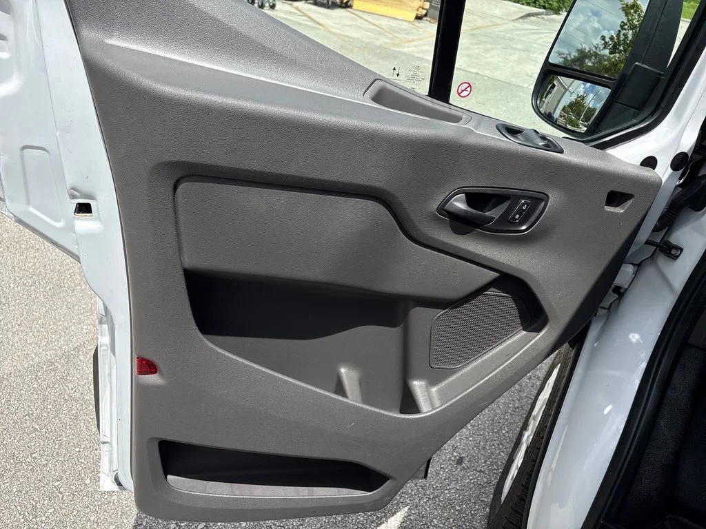 Certified Used 2025 White Ford Base image 28