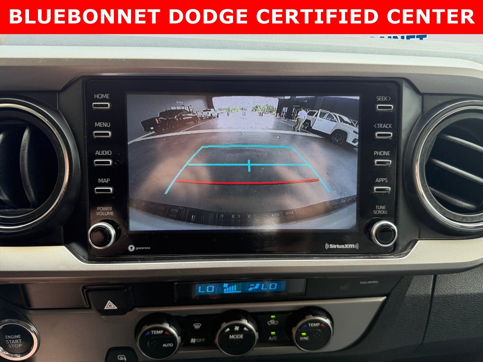 Used 2023 White Toyota  image 16