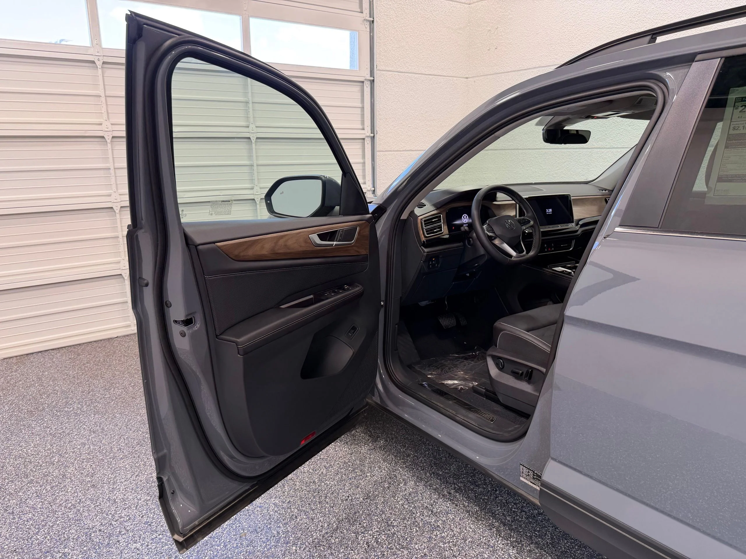 2026 Volkswagen Atlas SE w/Tech - Photo 19