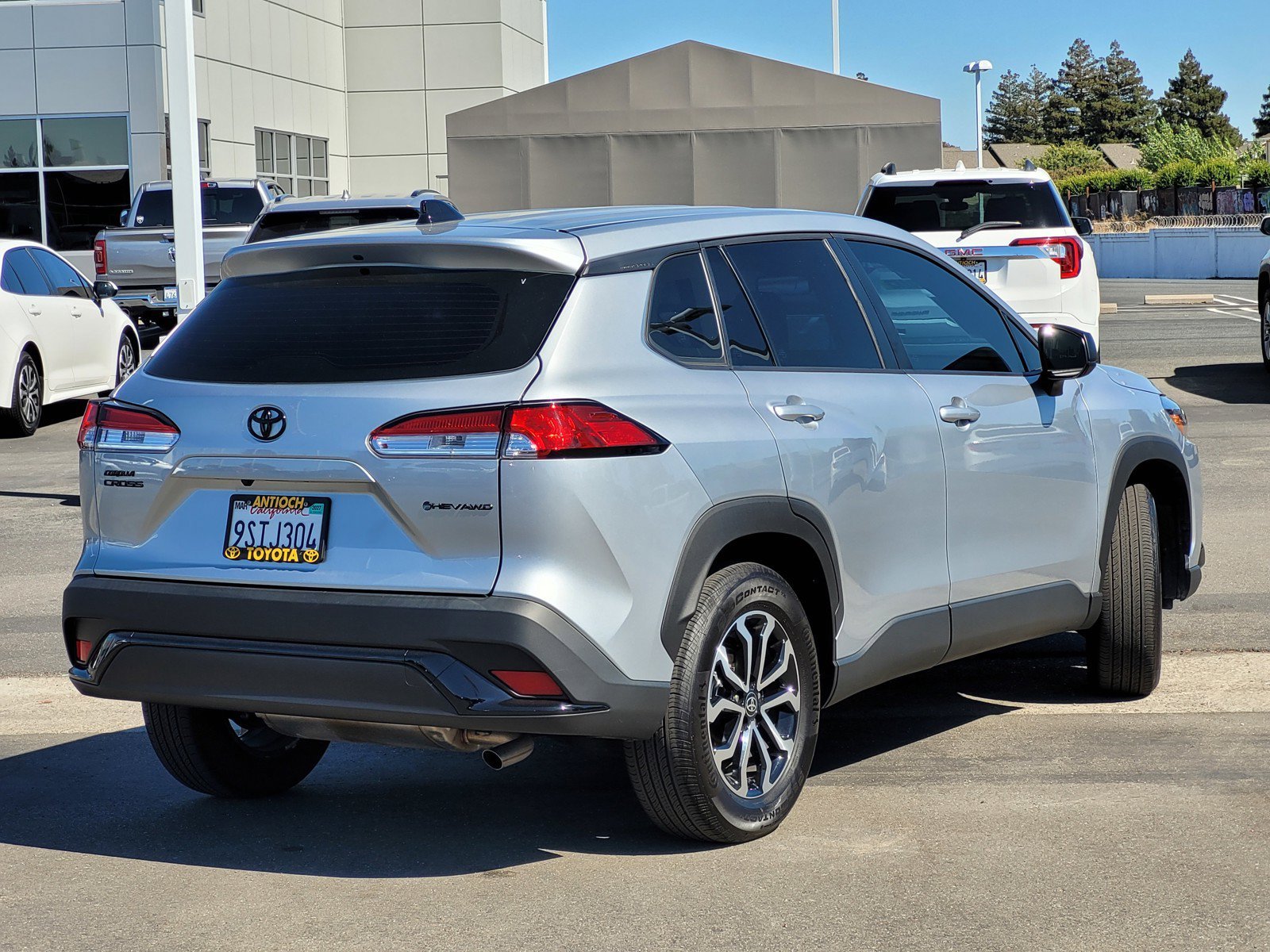 Used 2025 Silver Toyota  image 4
