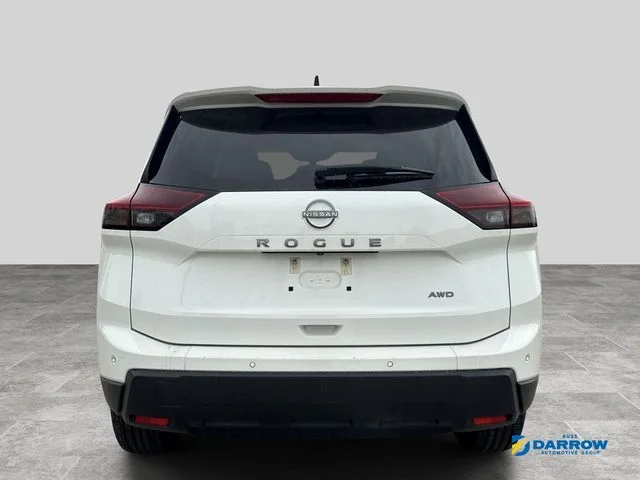 Used 2024 White Nissan S image 4