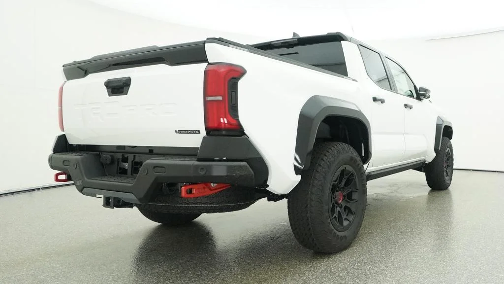 2026 Toyota Tacoma TRD Pro - Photo 15