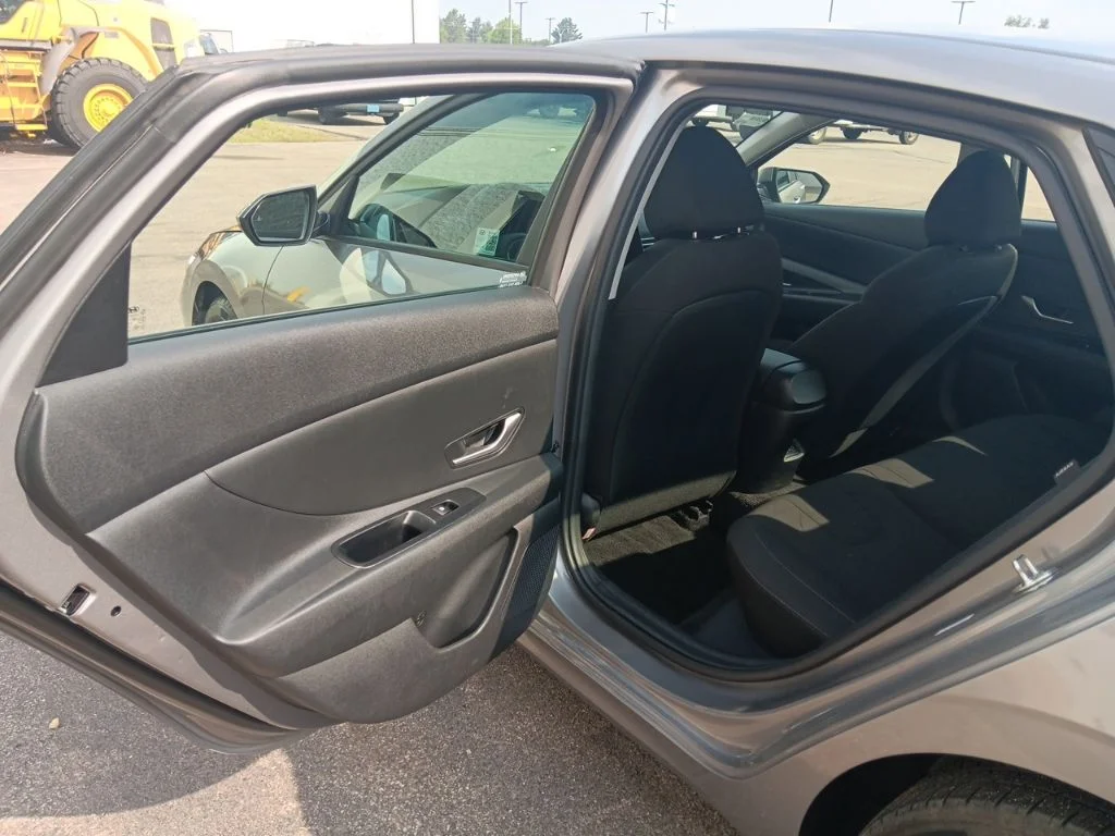 Used 2024 Fluid Metal Hyundai SEL image 28