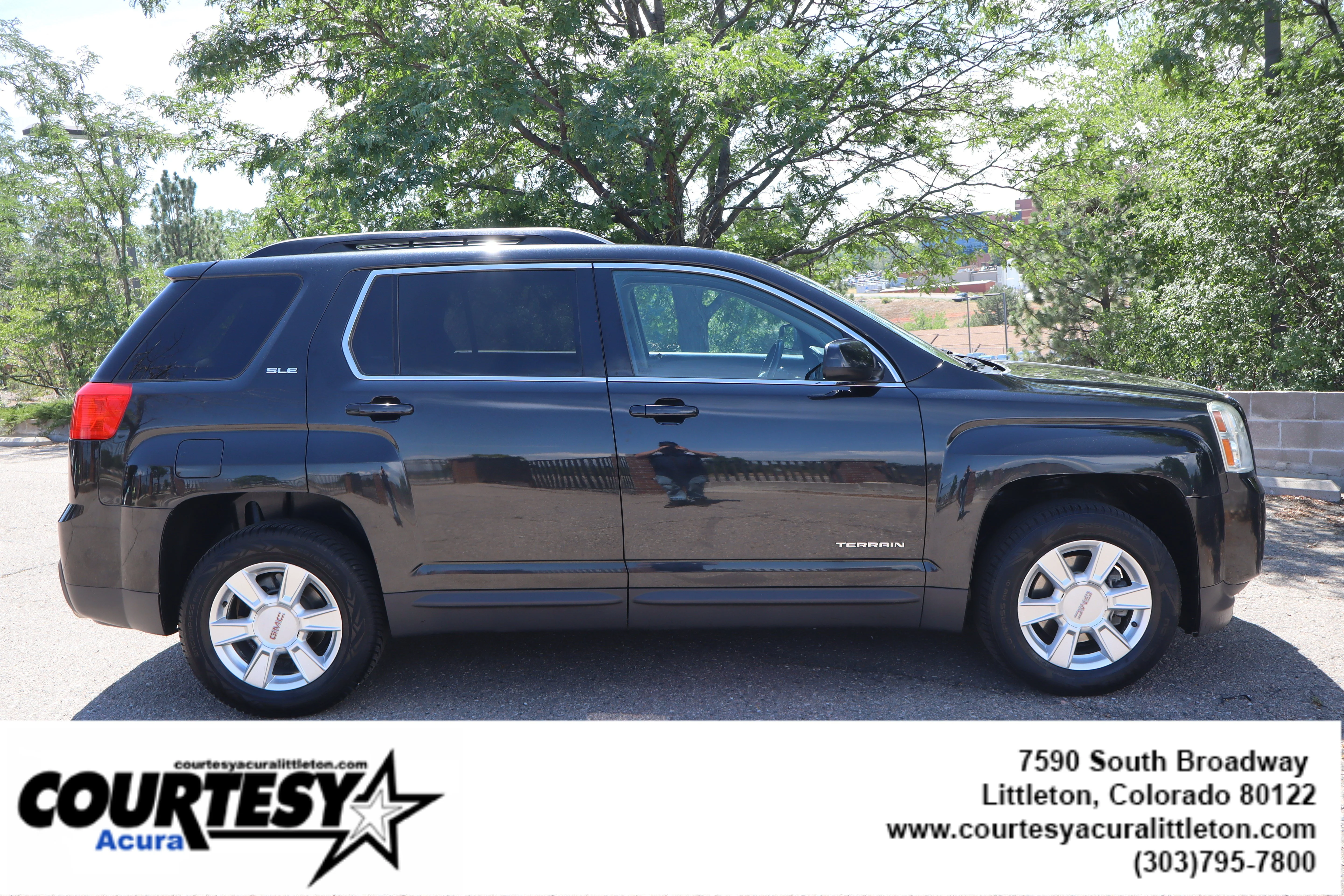 Used 2013 Carbon Black Metallic GMC SLE image 7