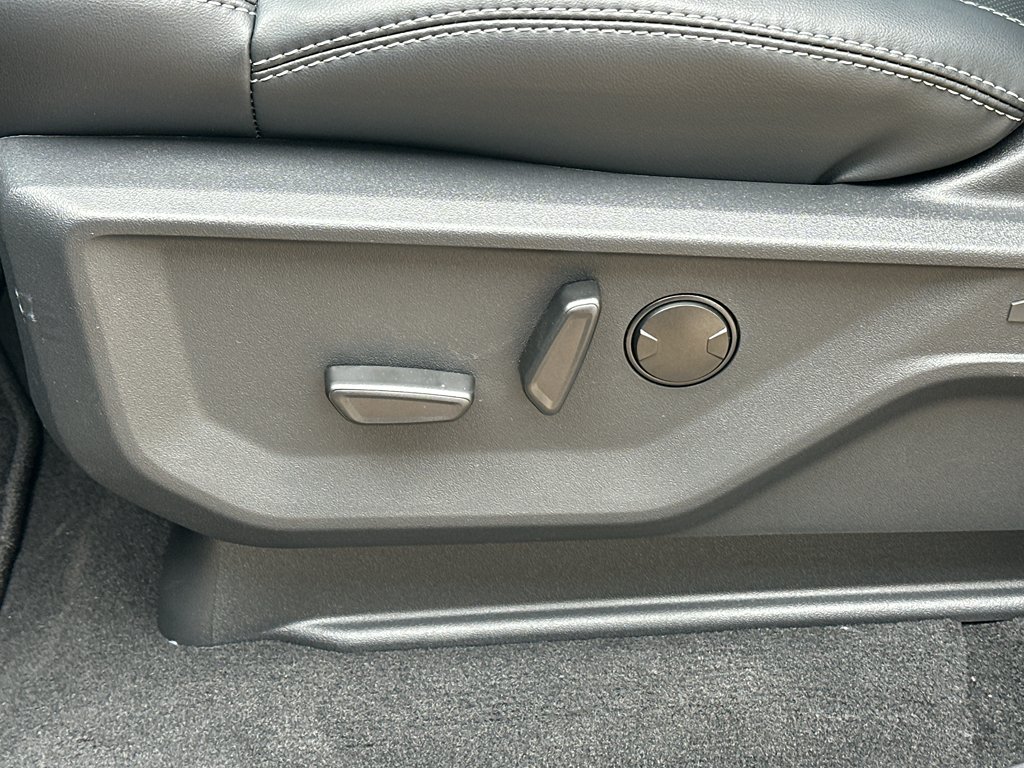 New 2027 Dark Matter Gray Metallic Ford MAX Platinum image 26