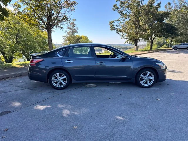 Used 2013 Gray Nissan 2.5 SL image 8